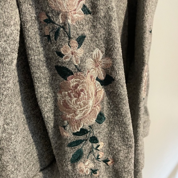 Open shoulder sweat shirt - Picture 3 of 6